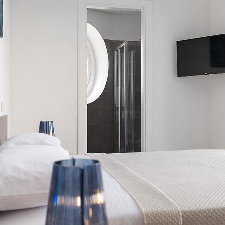Oneweek Gaeta Suites And Apartments 外观 照片