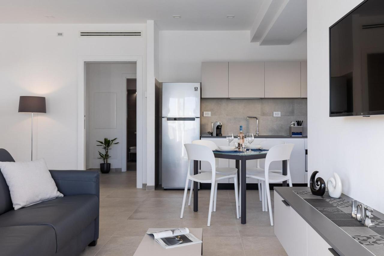Oneweek Gaeta Suites And Apartments 外观 照片