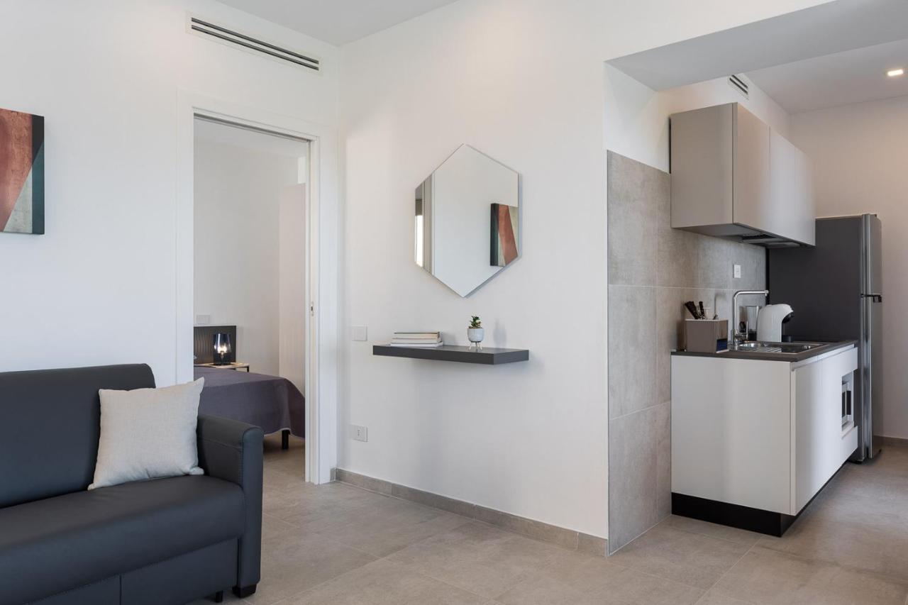 Oneweek Gaeta Suites And Apartments 外观 照片