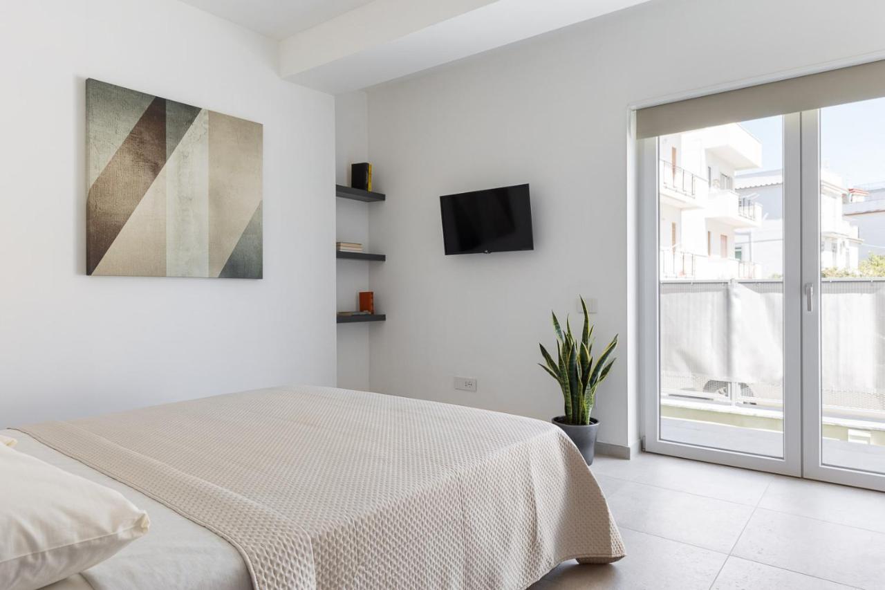 Oneweek Gaeta Suites And Apartments 外观 照片