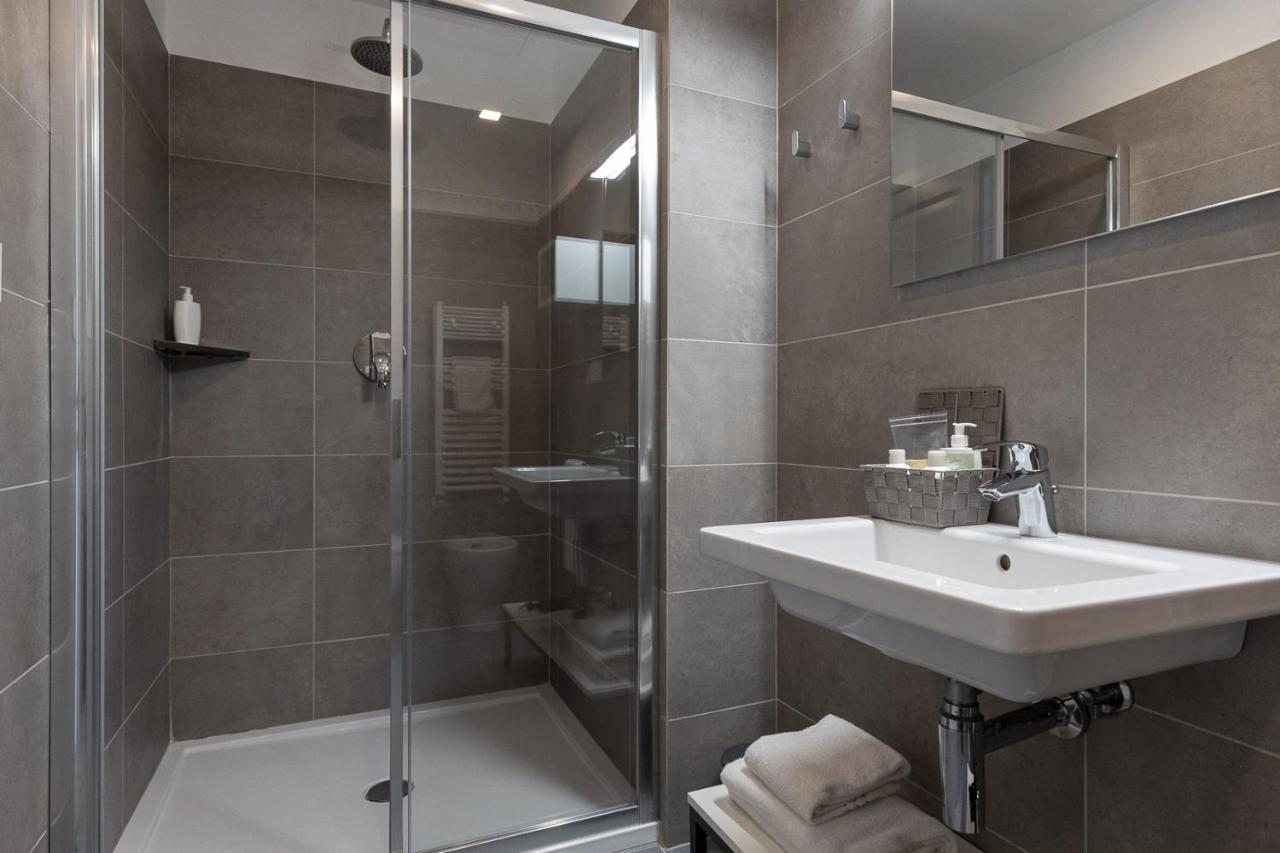 Oneweek Gaeta Suites And Apartments 外观 照片