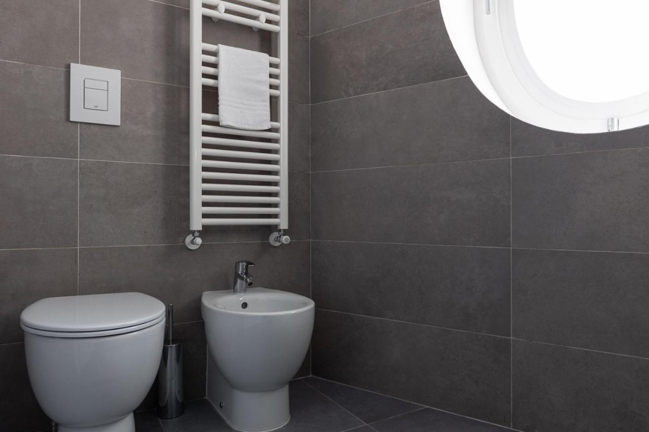 Oneweek Gaeta Suites And Apartments 外观 照片