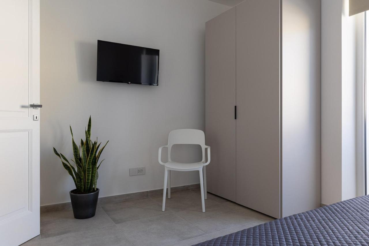 Oneweek Gaeta Suites And Apartments 外观 照片