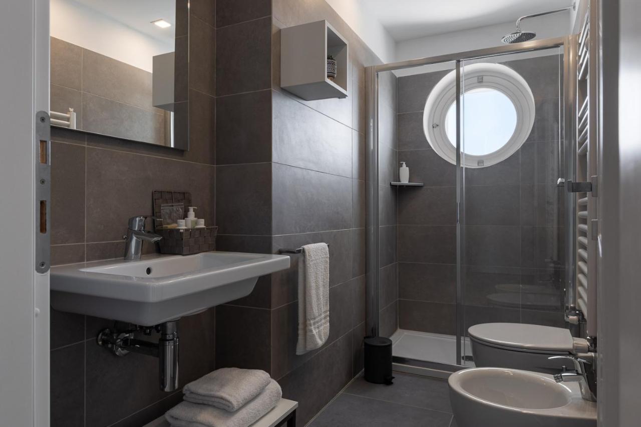 Oneweek Gaeta Suites And Apartments 外观 照片