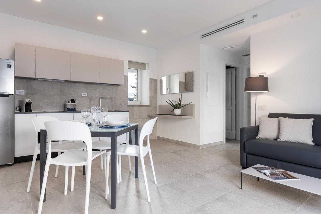 Oneweek Gaeta Suites And Apartments 外观 照片